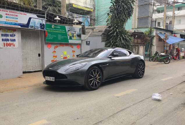 Aston Martin DB11 V8