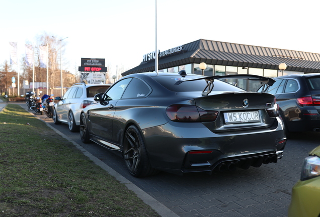 BMW M4 F82 Coupé