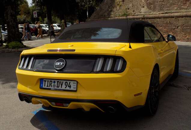 Ford Mustang GT Convertible 2015