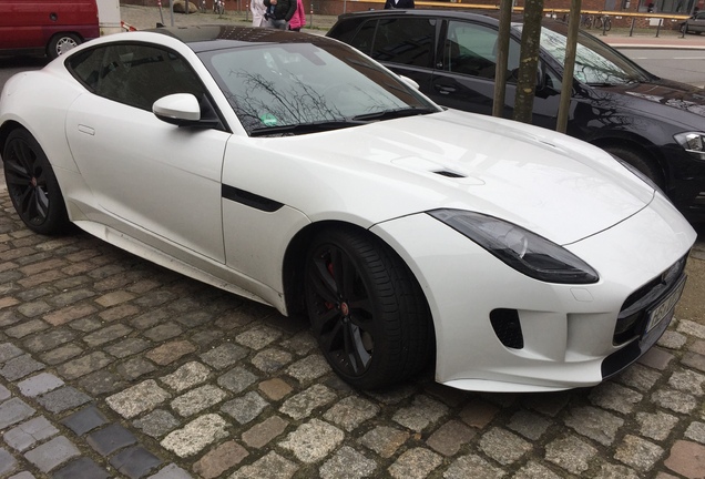 Jaguar F-TYPE R AWD Coupé