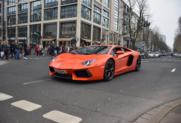 Lamborghini Aventador LP700-4