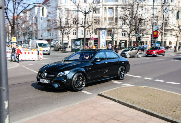 Mercedes-AMG E 63 S W213