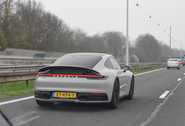 Porsche 992 Carrera 4S