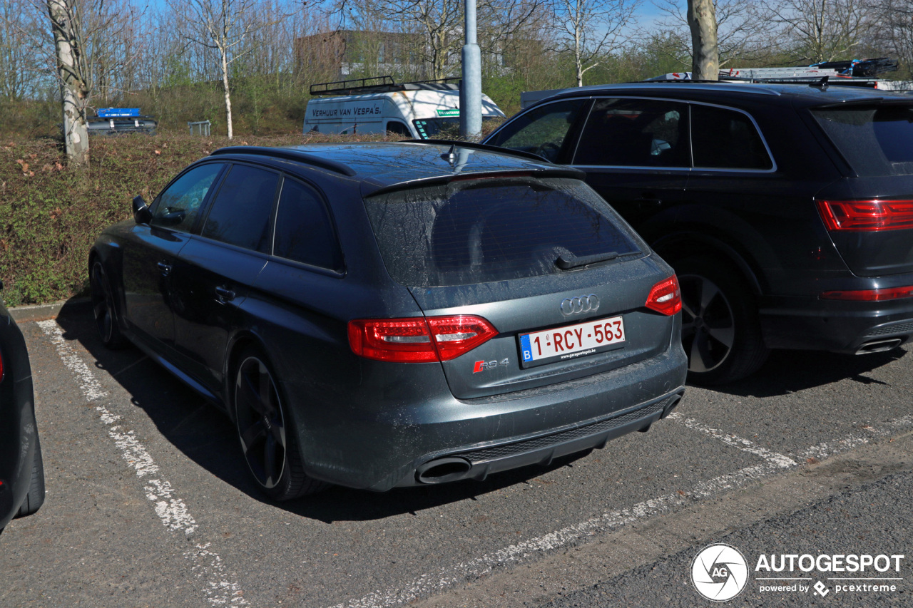 Audi RS4 Avant B8