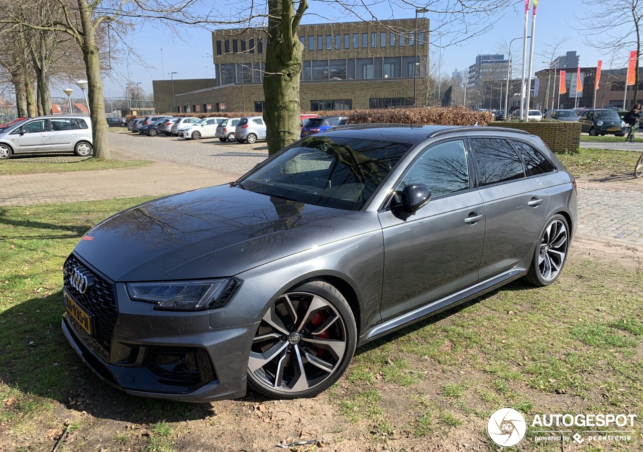 Audi RS4 Avant B9