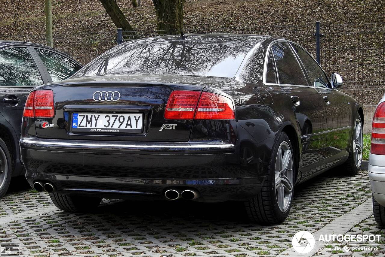 Audi S8 D3