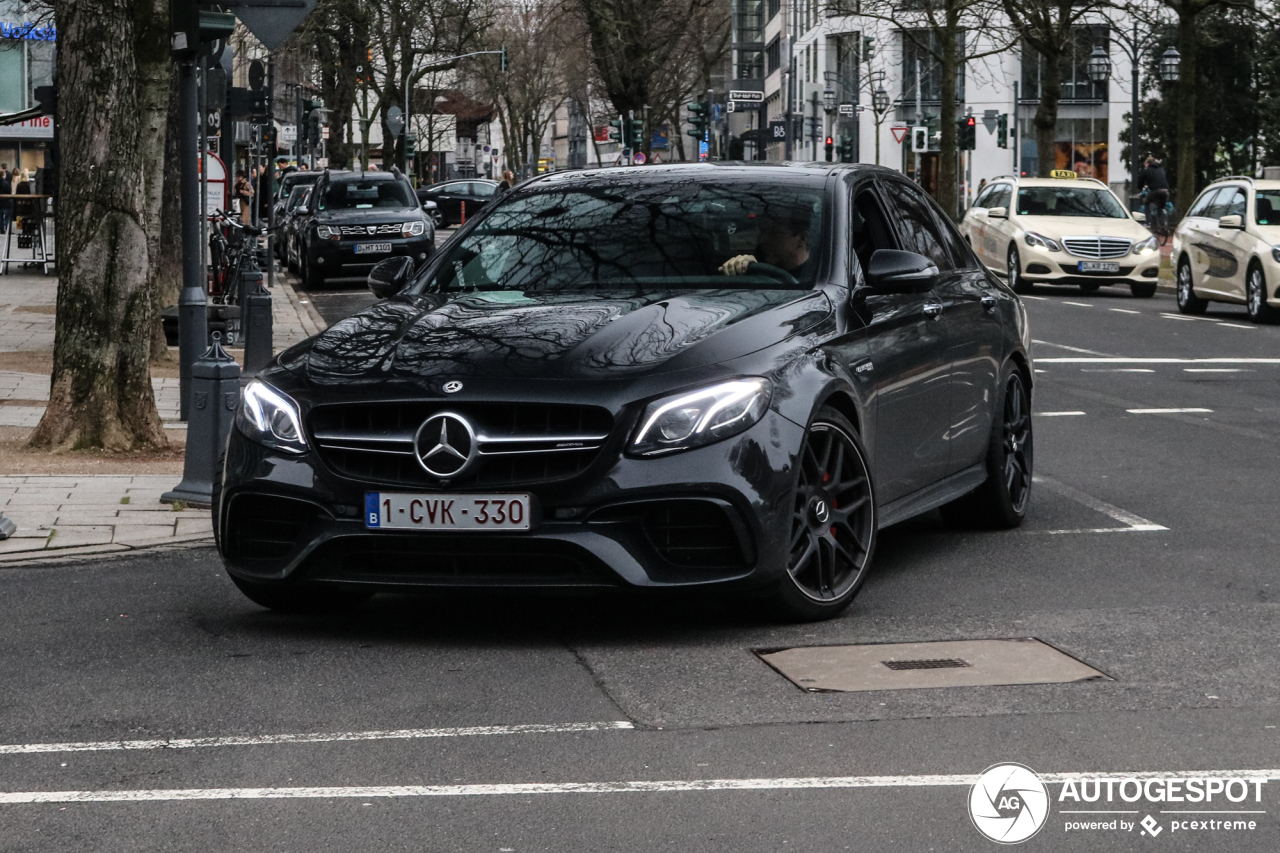 Mercedes-AMG E 63 S W213