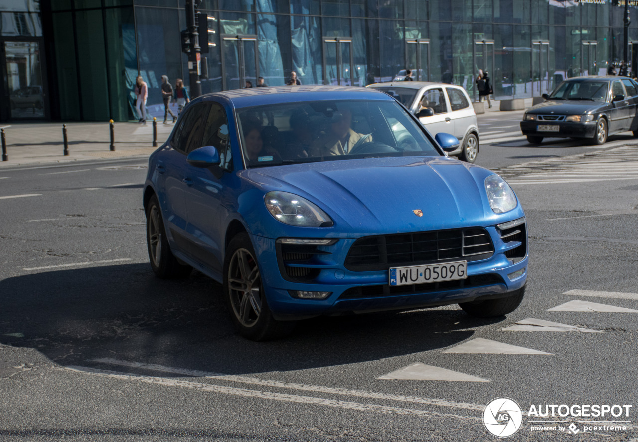 Porsche 95B Macan GTS