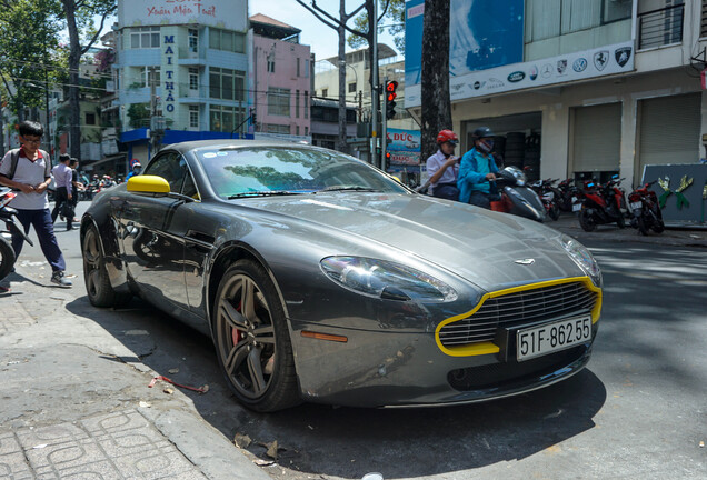 Aston Martin V8 Vantage Roadster