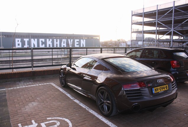 Audi R8 V10 Plus 2013