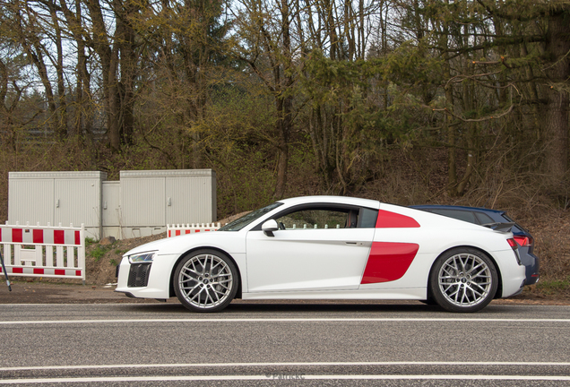 Audi R8 V10 Plus 2015