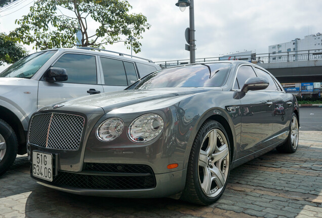 Bentley Flying Spur V8