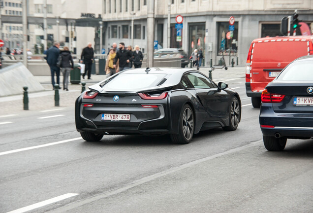 BMW i8