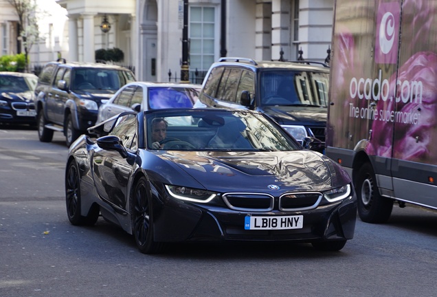 BMW i8 Roadster