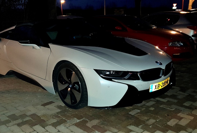 BMW i8 Roadster