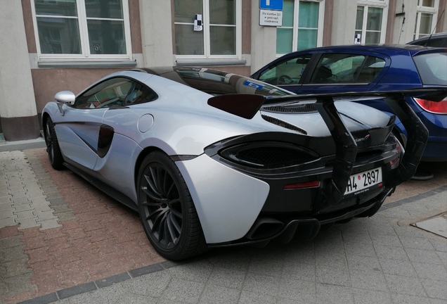 McLaren 570GT