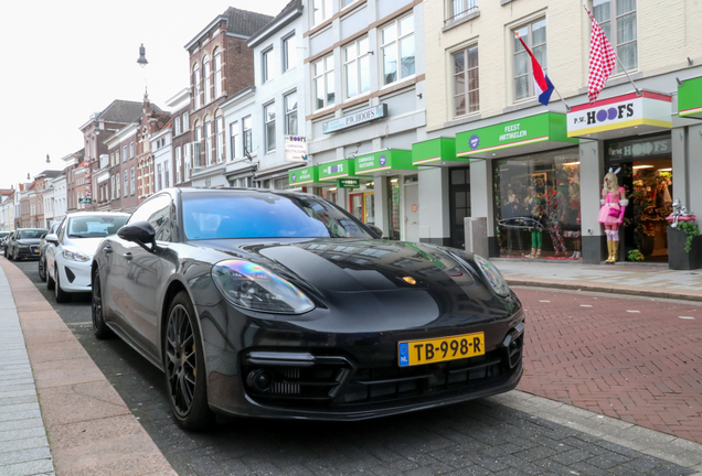 Porsche 971 Panamera Turbo S E-Hybrid Executive