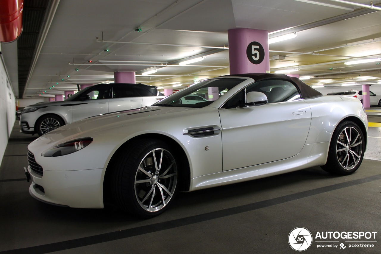 Aston Martin V8 Vantage Roadster