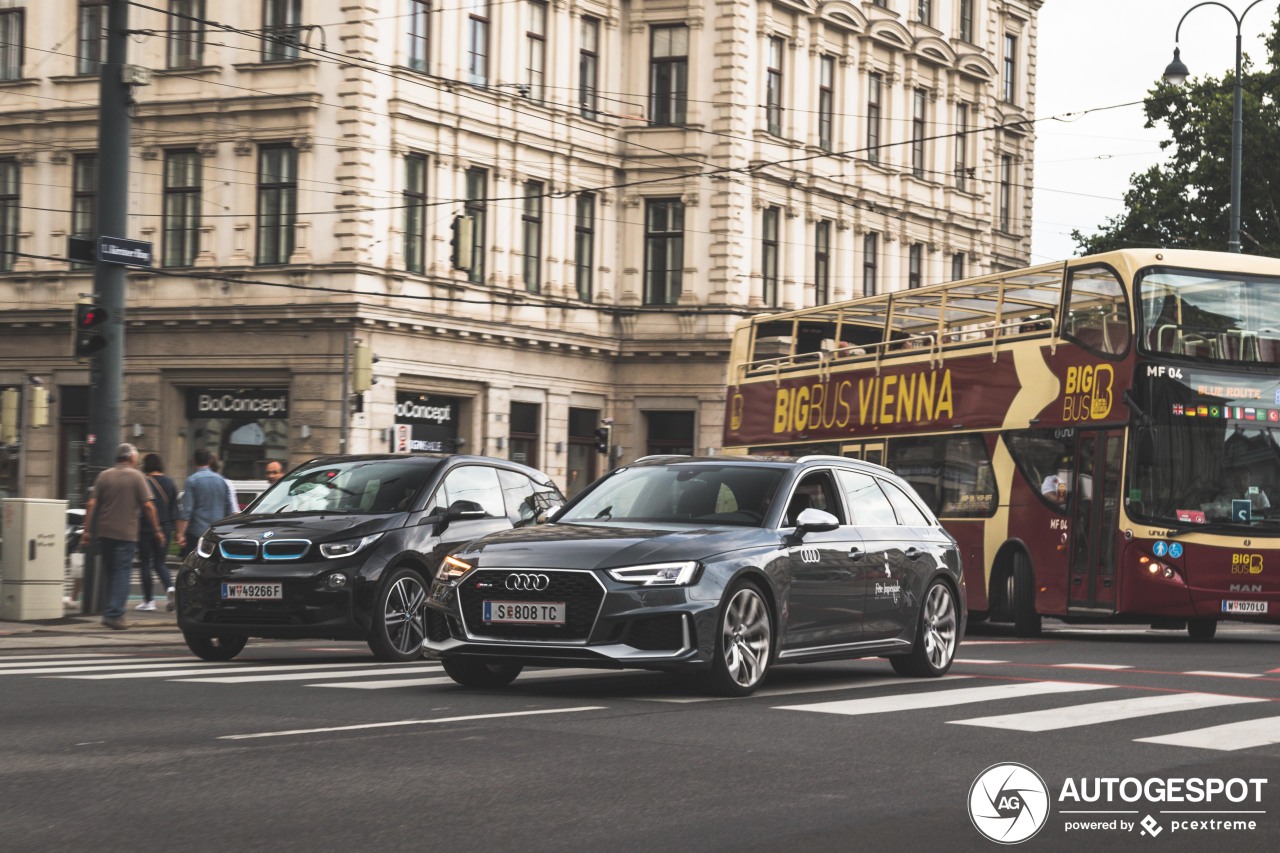 Audi RS4 Avant B9