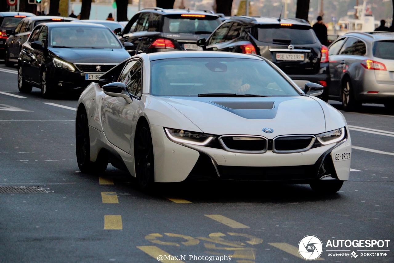 BMW i8