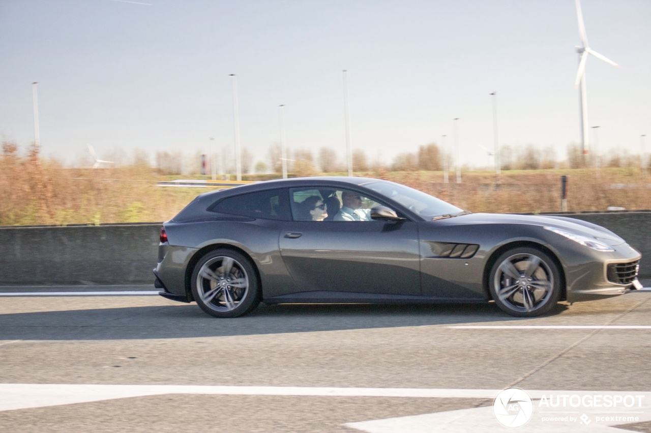 Ferrari GTC4Lusso