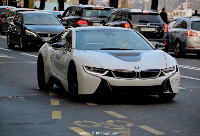 BMW i8