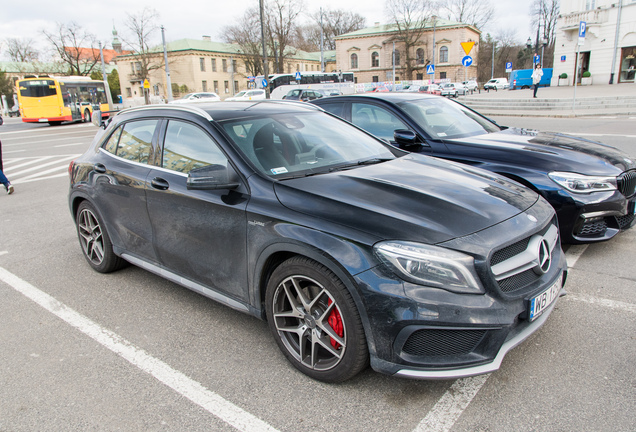 Mercedes-AMG GLA 45 X156