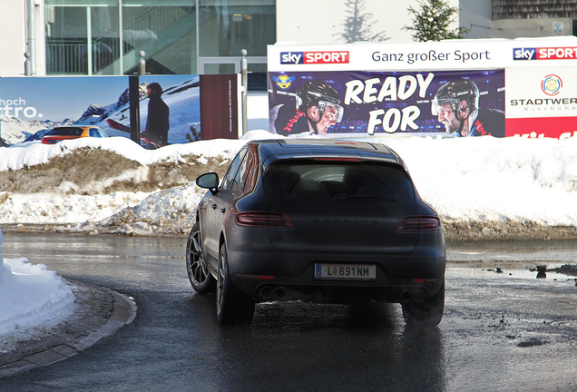 Porsche 95B Macan Turbo MkI