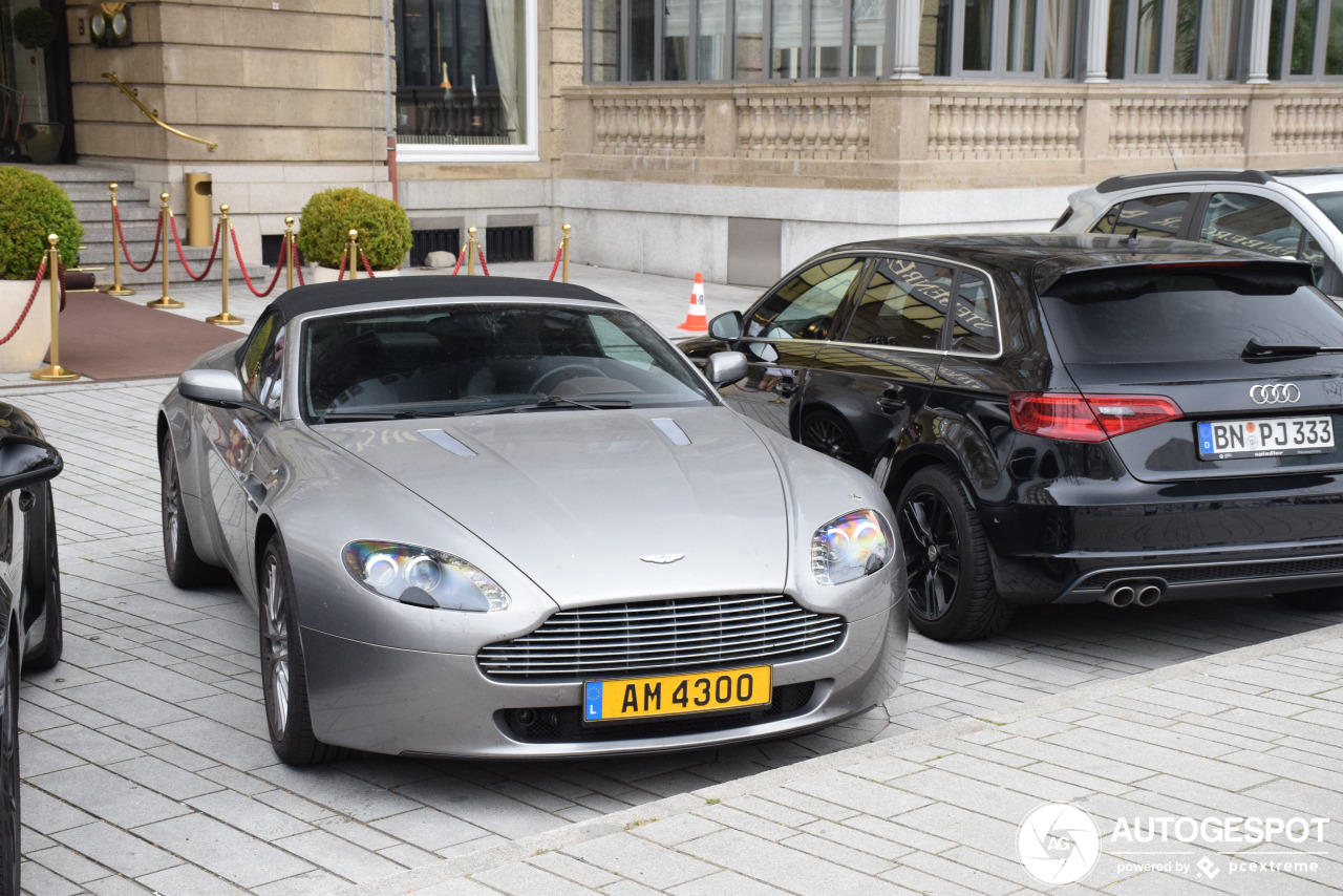 Aston Martin V8 Vantage Roadster