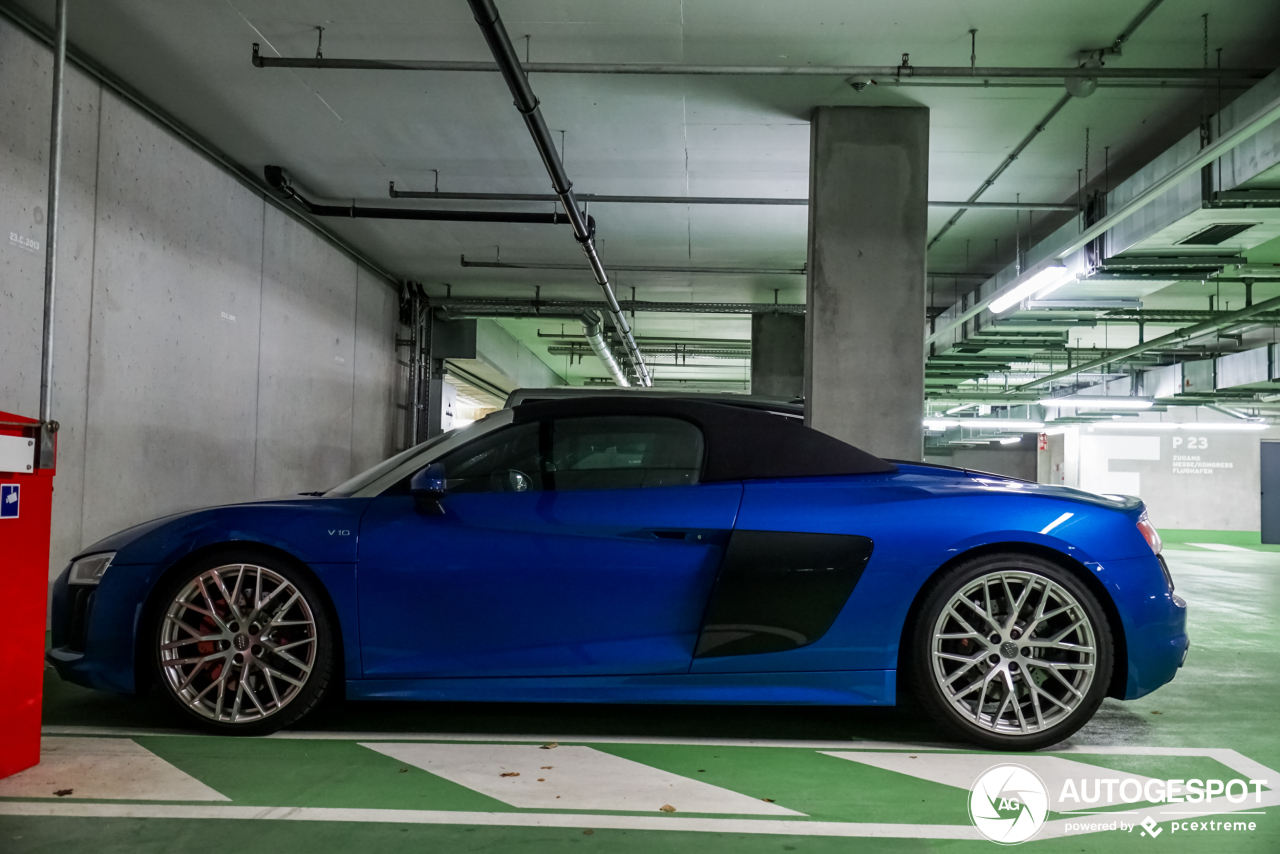 Audi R8 V10 Spyder 2016