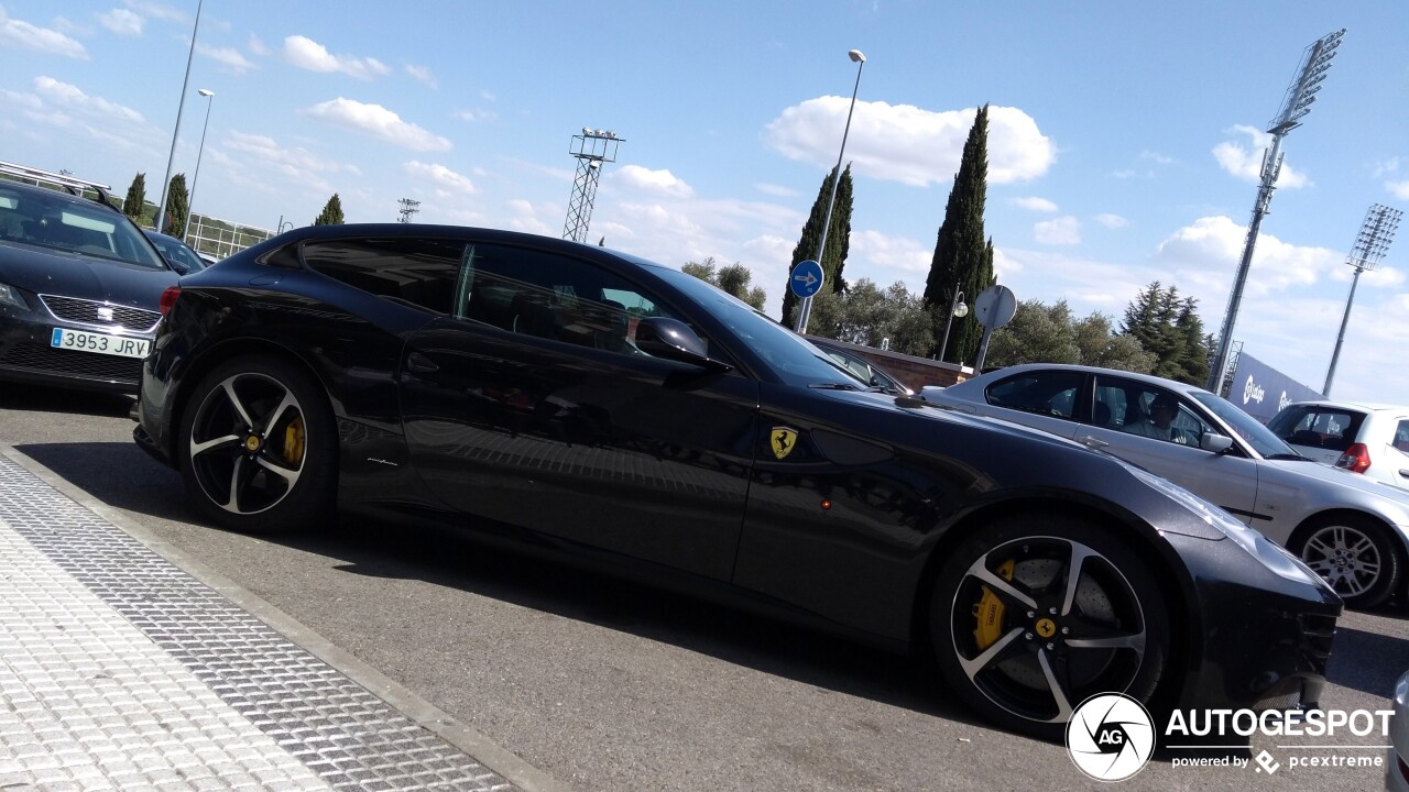 Ferrari FF