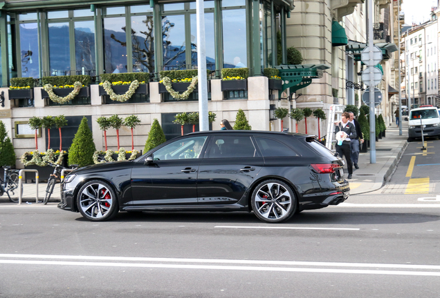 Audi RS4 Avant B9