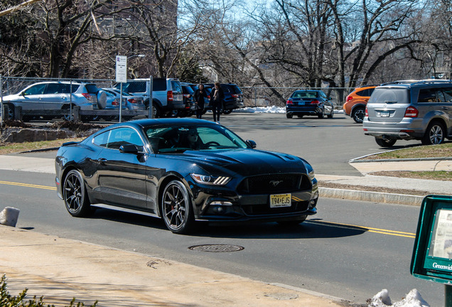 Ford Mustang GT 2015