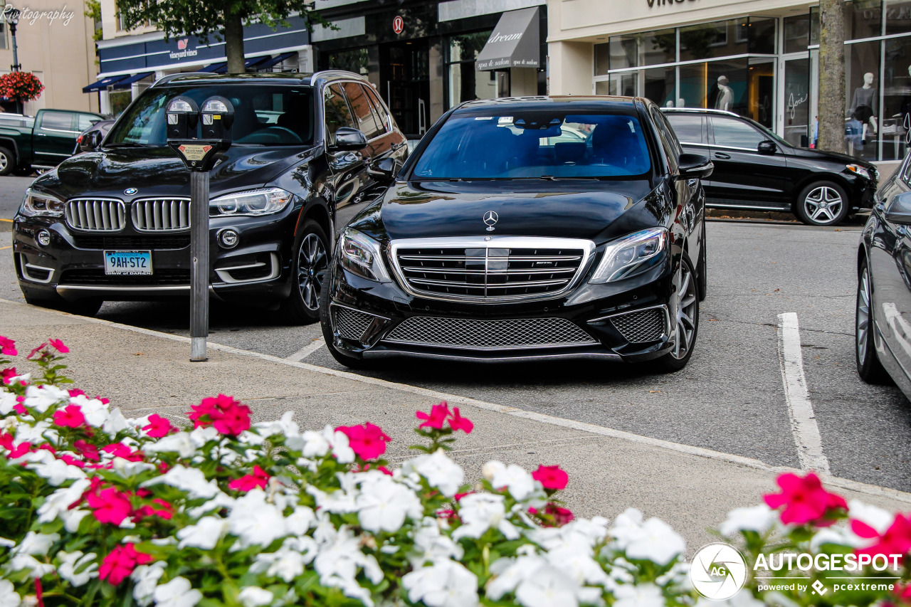 Mercedes-Benz S 65 AMG V222