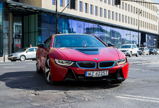 BMW i8 Protonic Red Edition