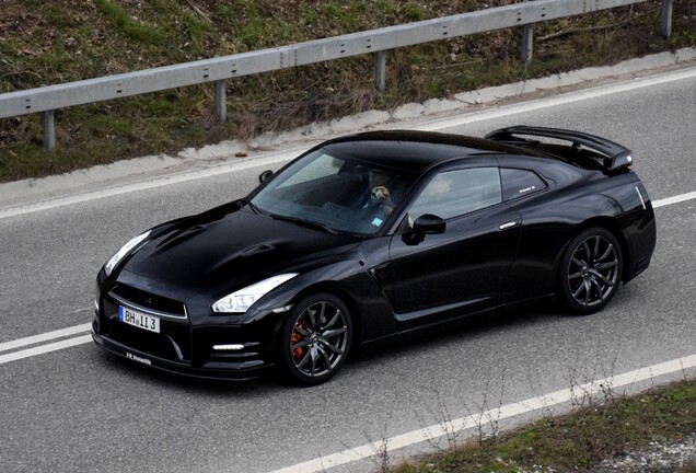 Nissan GT-R 2015