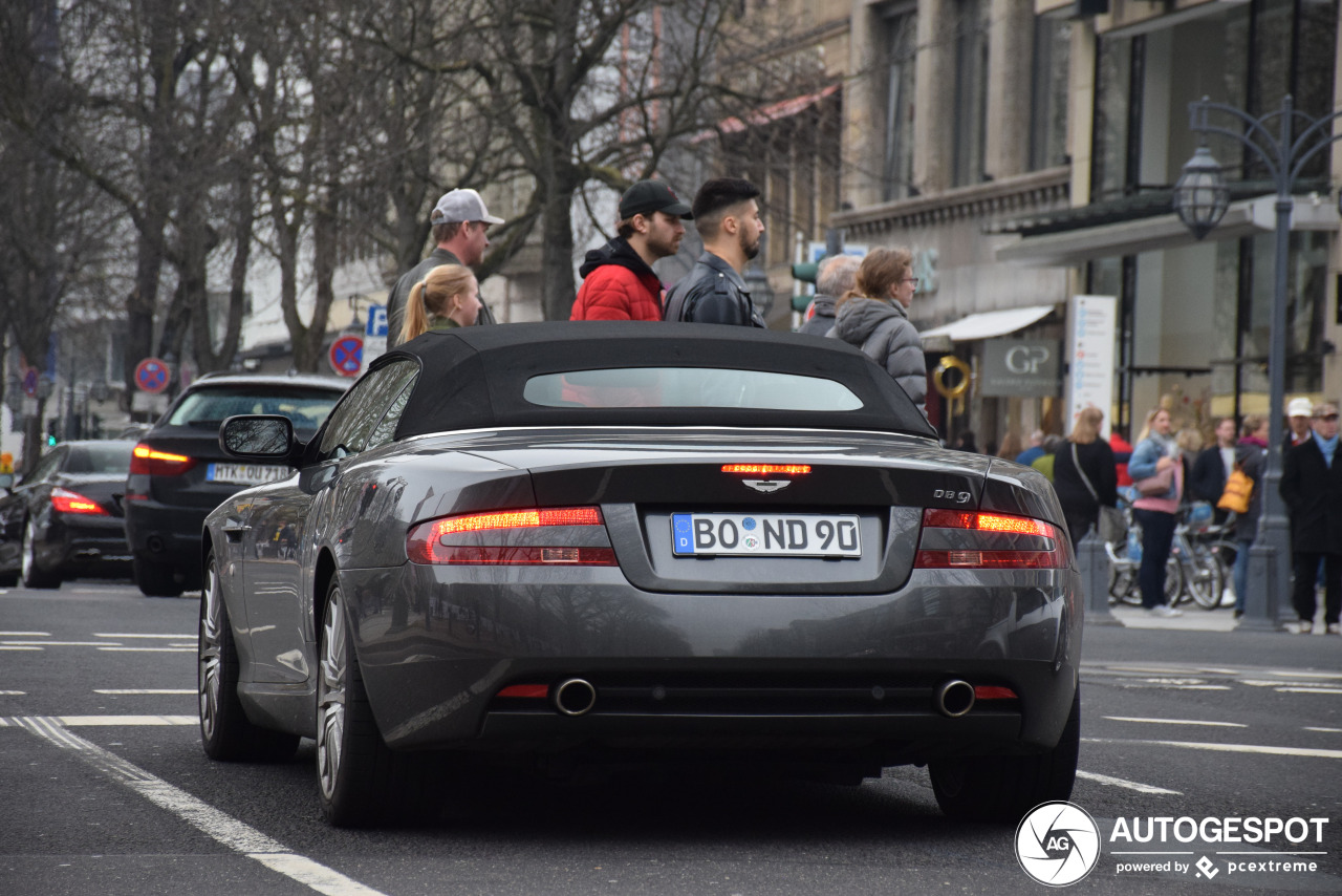 Aston Martin DB9 Volante