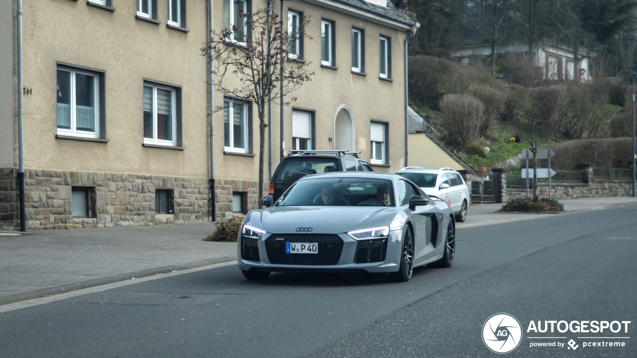 Audi R8 V10 Plus 2015