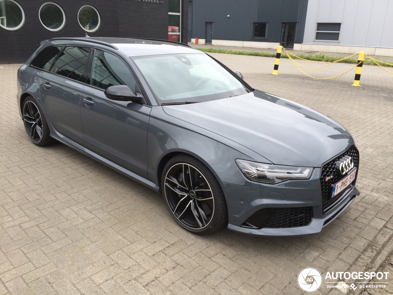 Audi RS6 Avant C7 2015