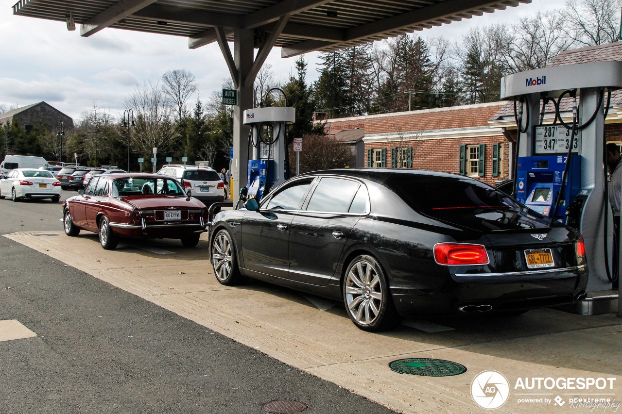 Bentley Flying Spur V8