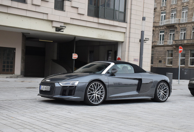 Audi R8 V10 Spyder 2016