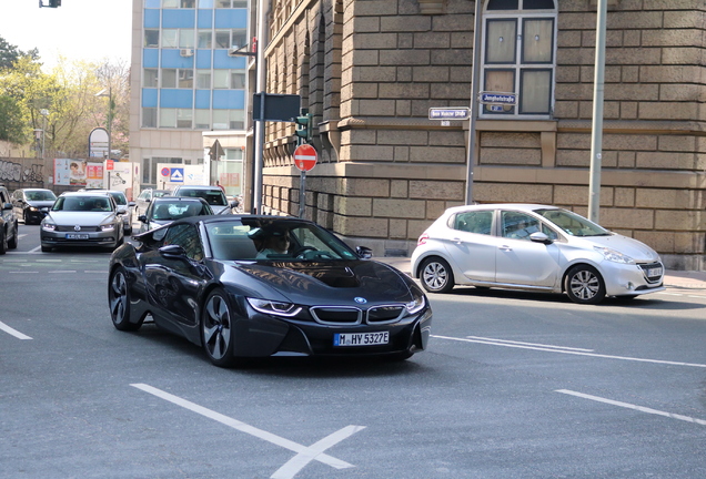 BMW i8 Roadster