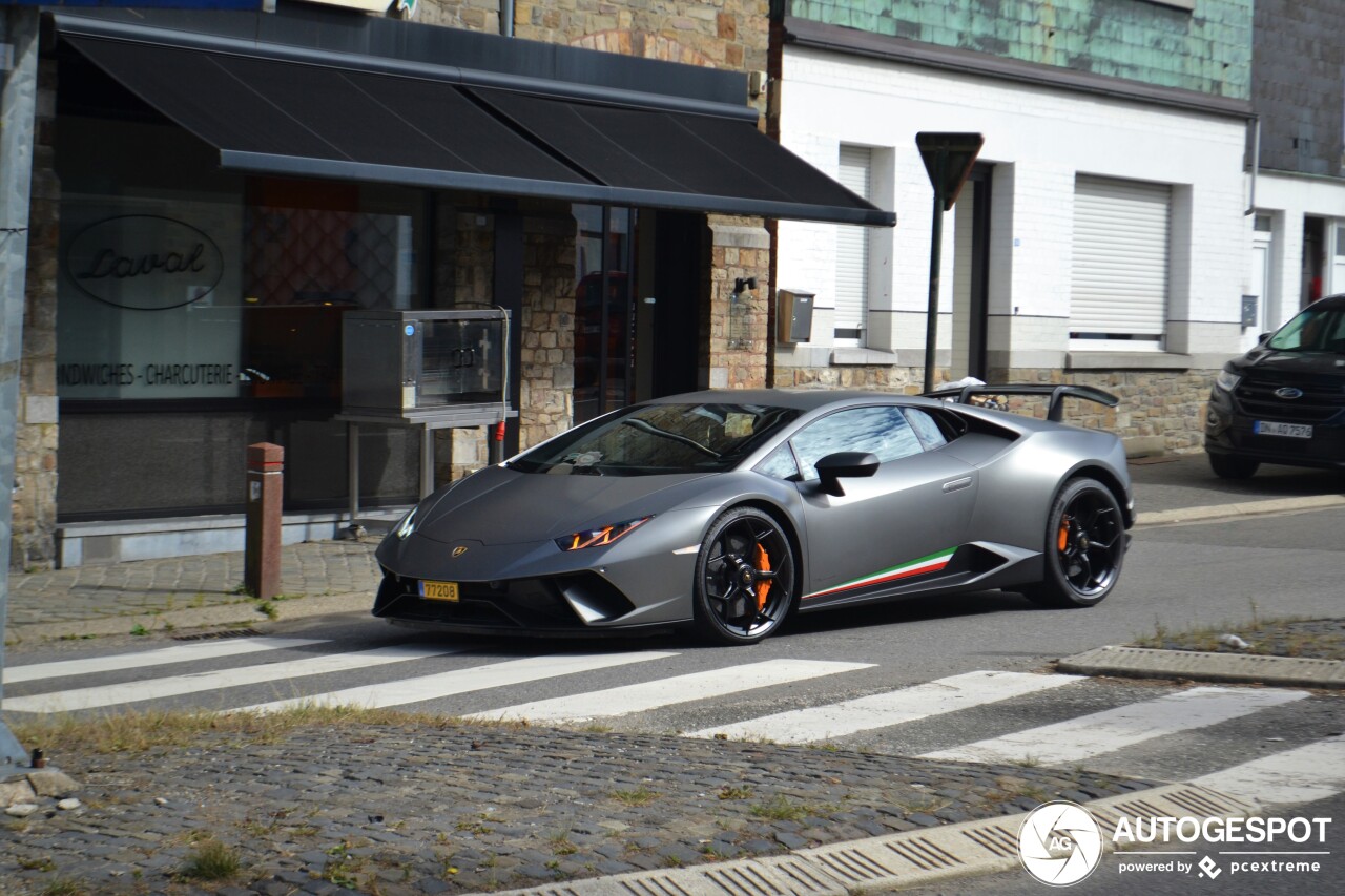 Lamborghini Huracán LP640-4 Performante