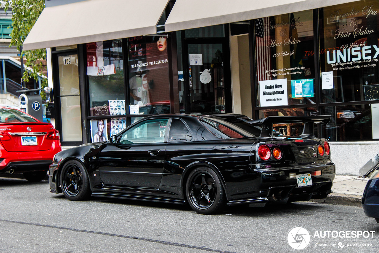 Nissan Skyline R34 GT-R V-Spec