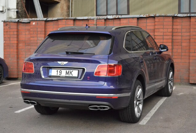 Bentley Bentayga V8