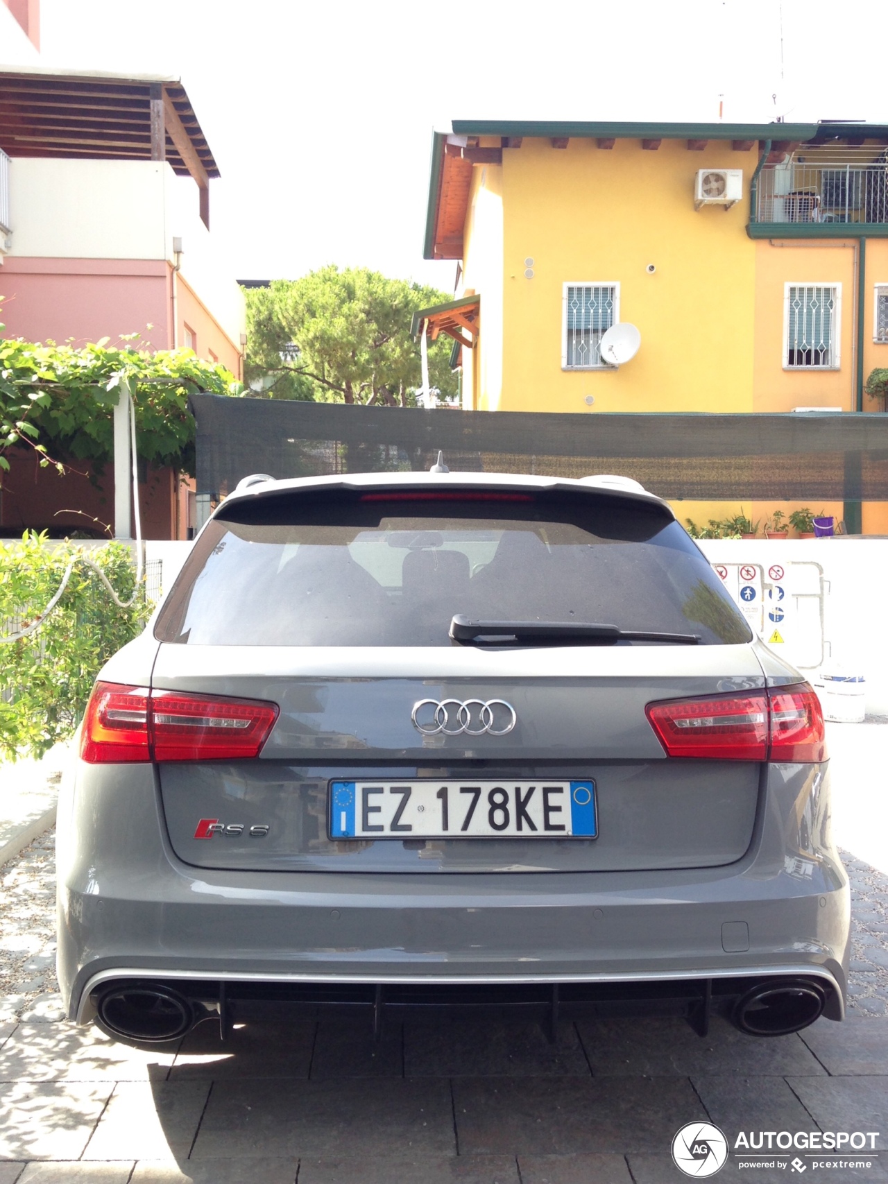 Audi RS6 Avant C7