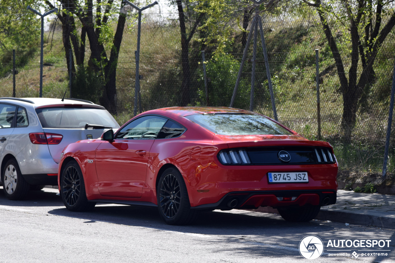 Ford Mustang GT 2015