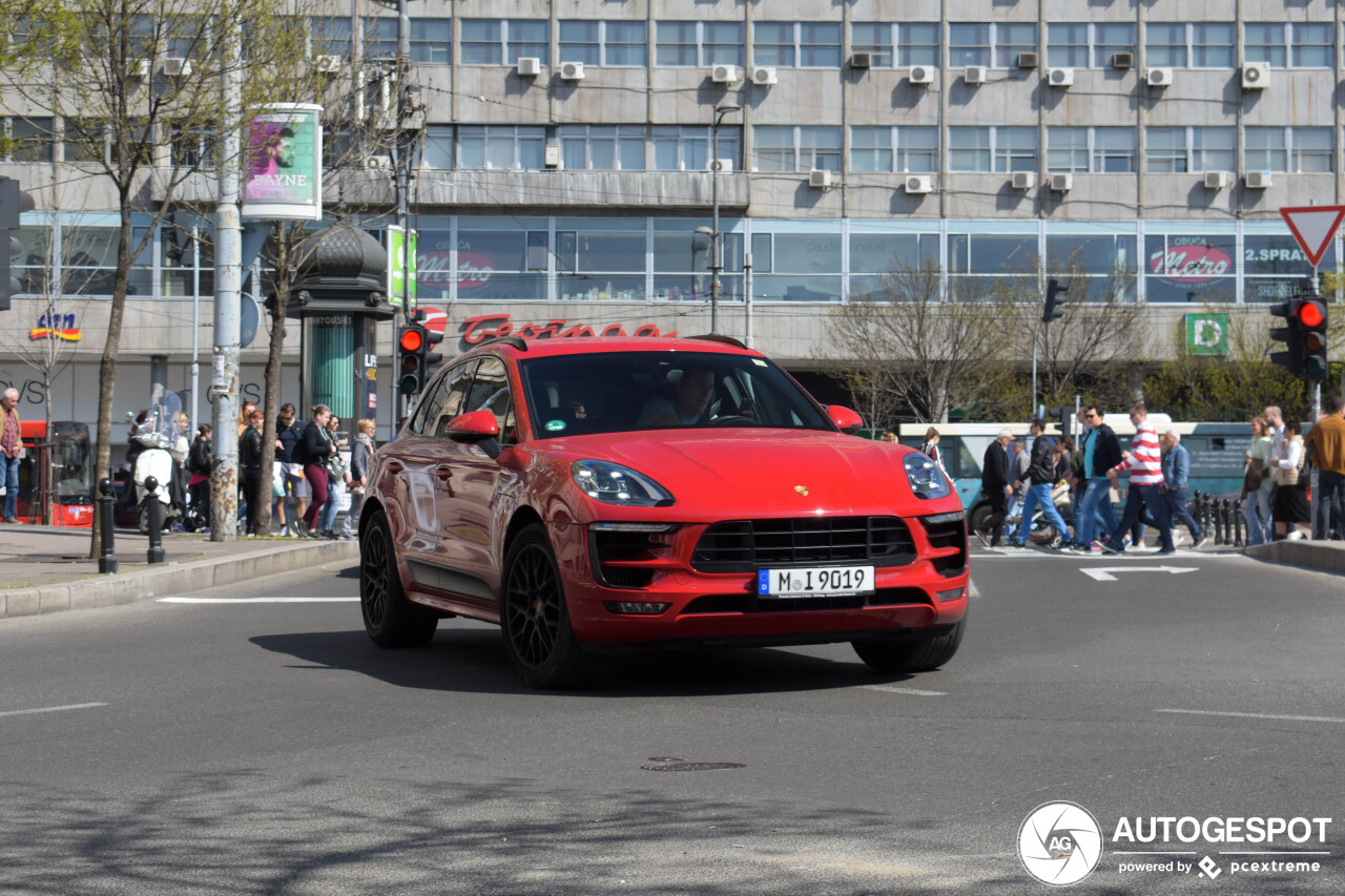 Porsche 95B Macan GTS