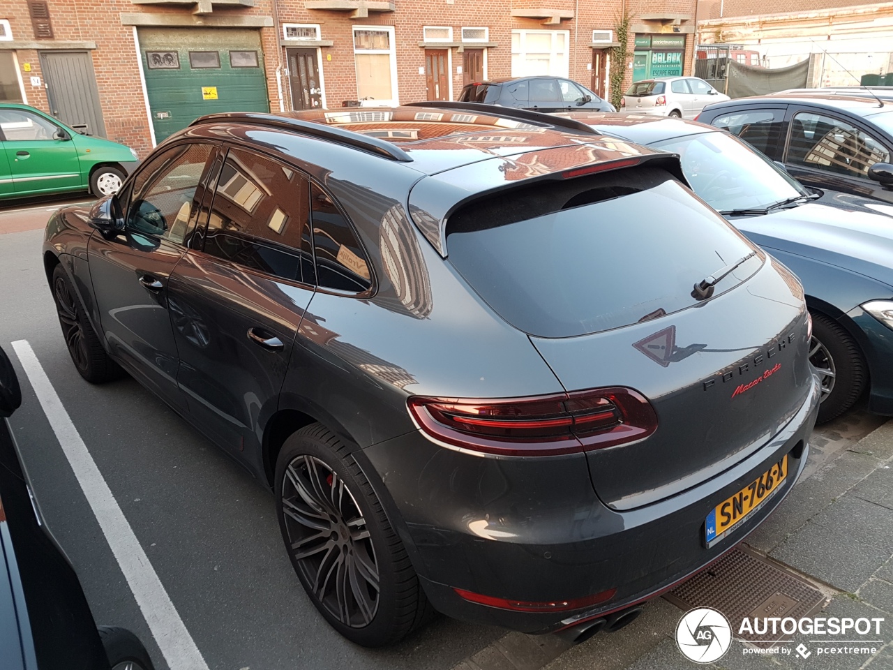 Porsche 95B Macan Turbo Exclusive Performance Edition