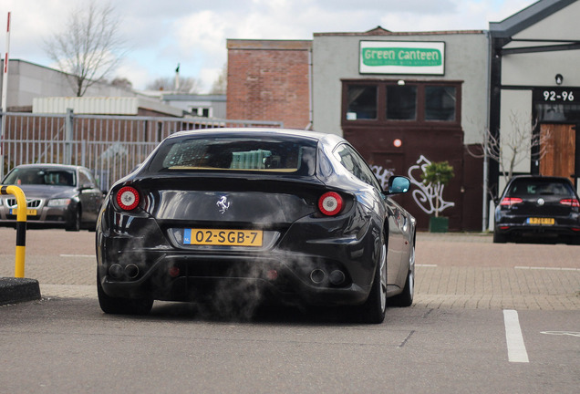 Ferrari FF